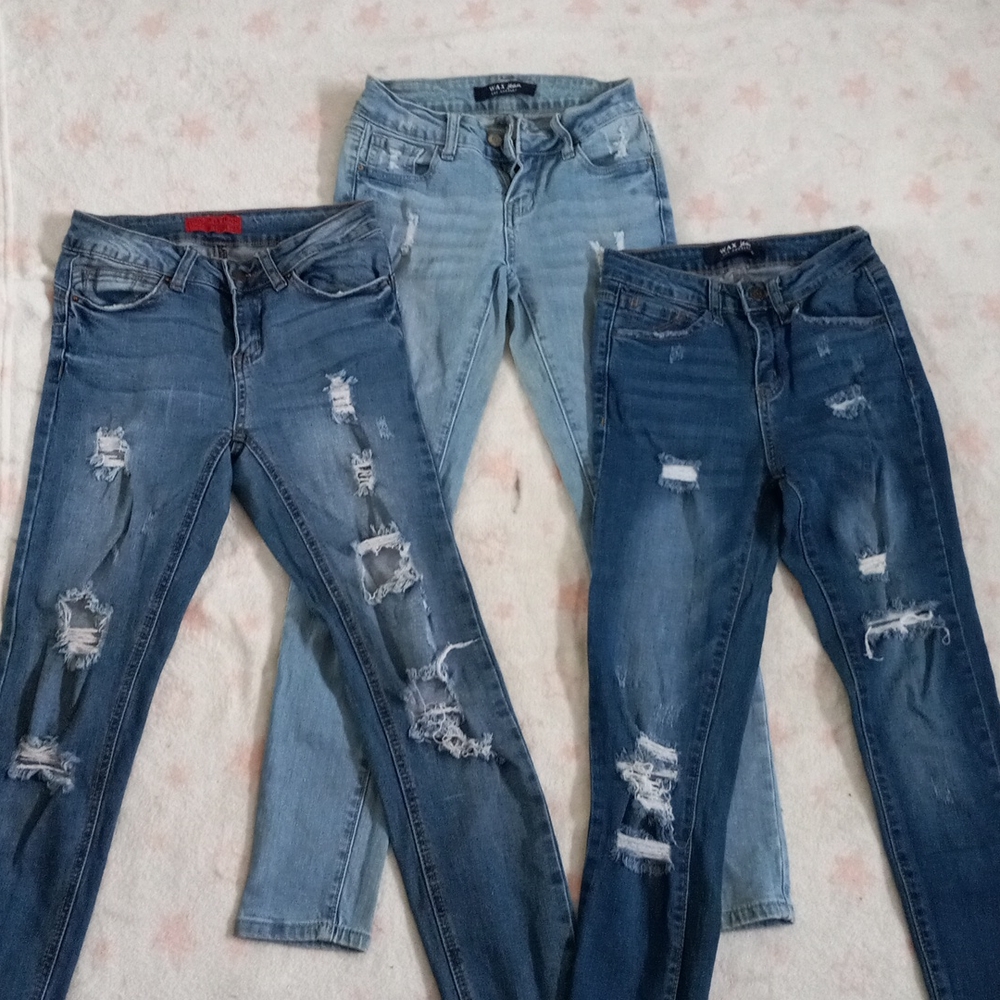 Wax Jeans sale! 3 pairs of size 1 skinny jeans